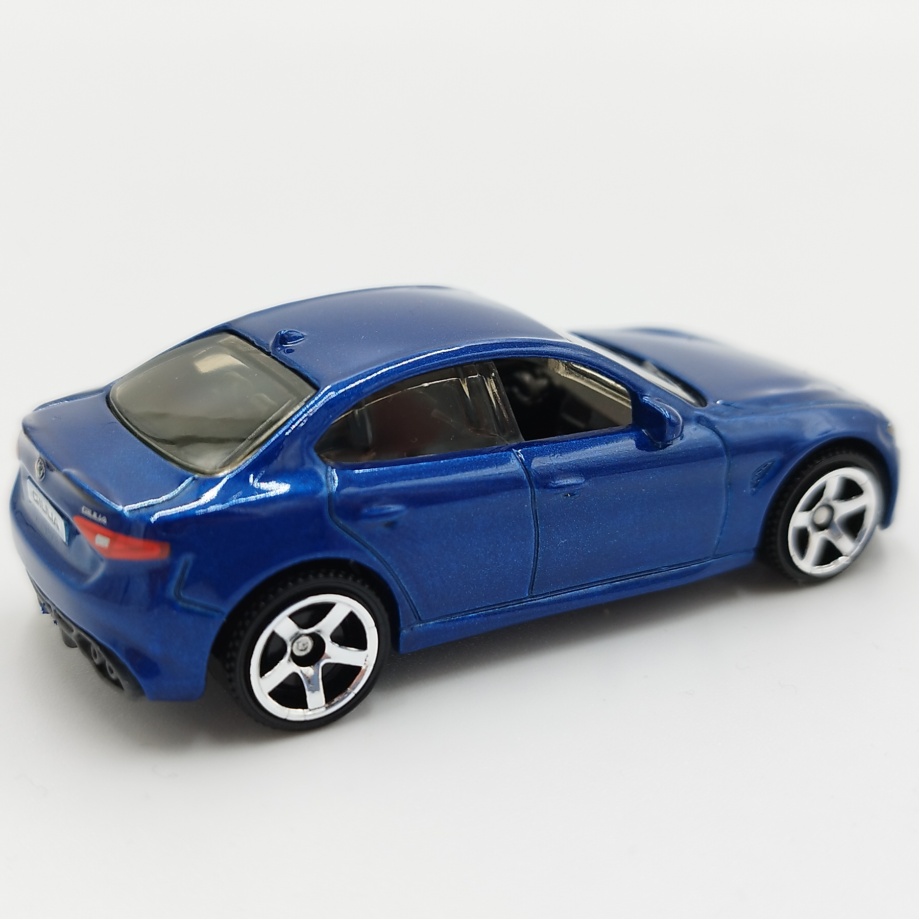 matchbox_giulia_blue_(7).png